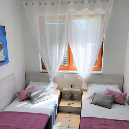 Apartments Riba Βις Εξωτερικό φωτογραφία