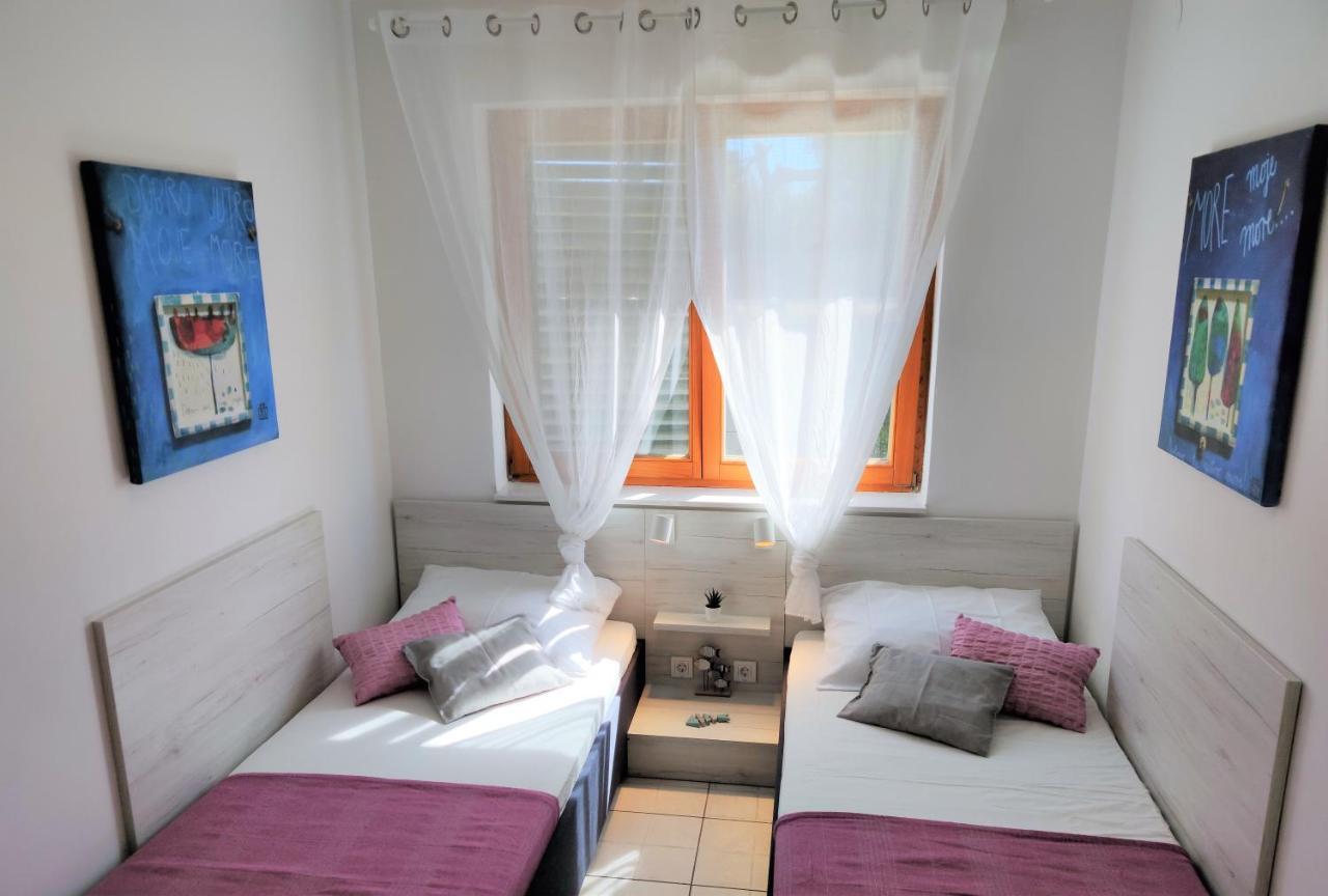 Apartments Riba Βις Εξωτερικό φωτογραφία