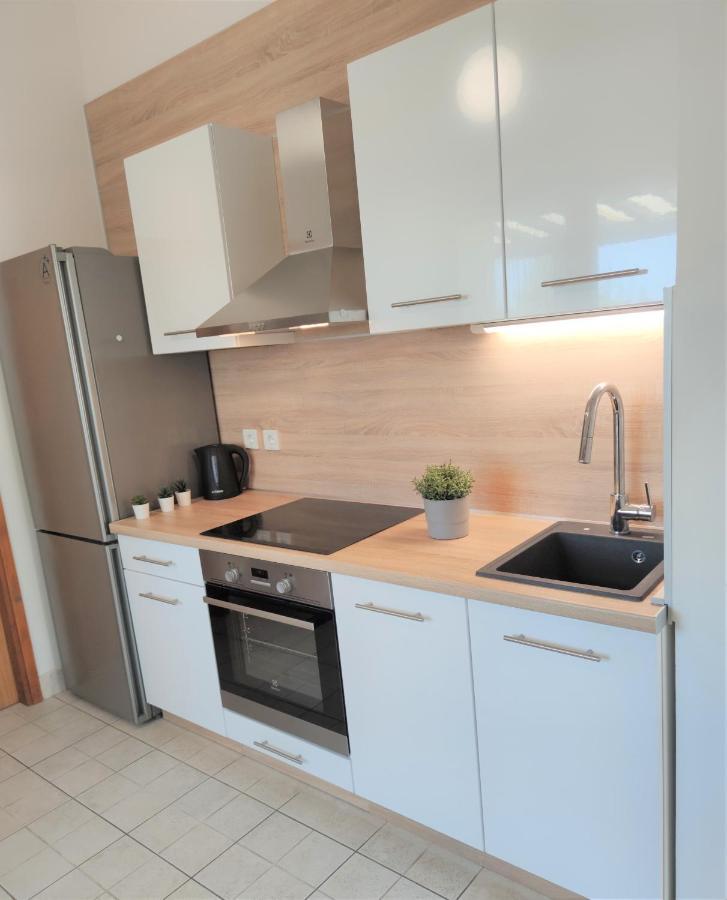 Apartments Riba Βις Εξωτερικό φωτογραφία