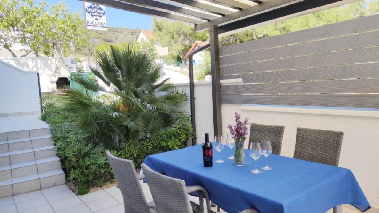 Apartments Riba Βις Εξωτερικό φωτογραφία