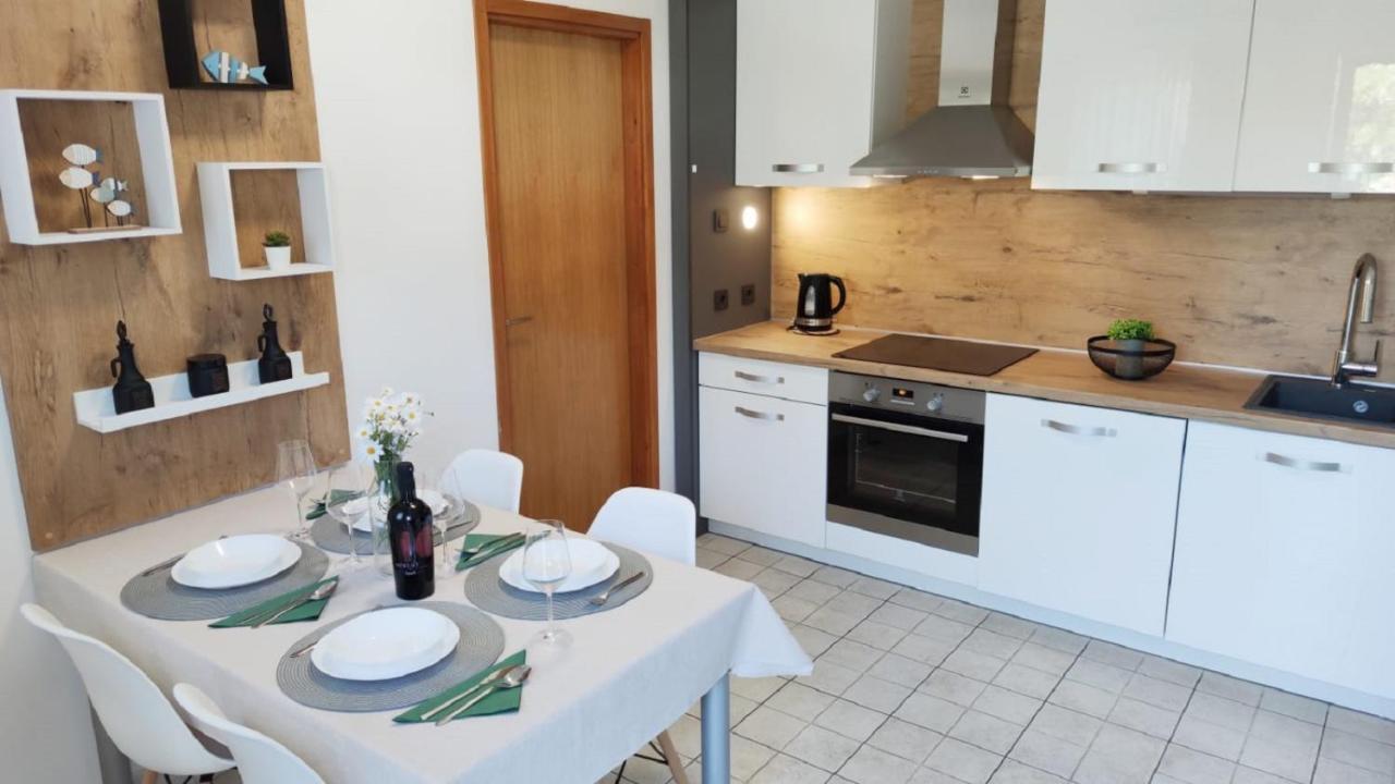 Apartments Riba Βις Εξωτερικό φωτογραφία