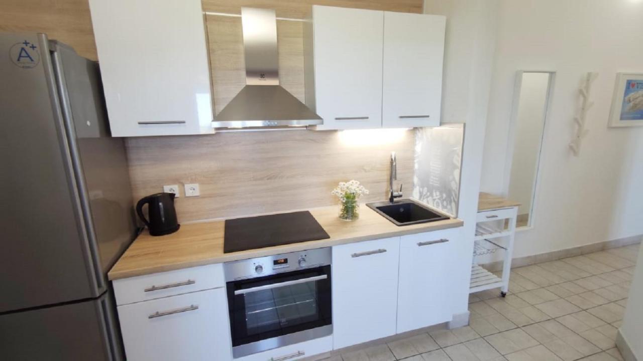 Apartments Riba Βις Εξωτερικό φωτογραφία