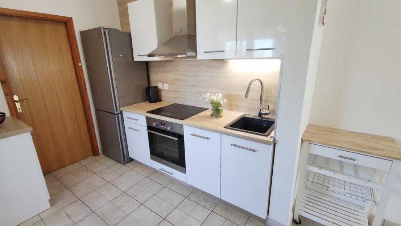 Apartments Riba Βις Εξωτερικό φωτογραφία