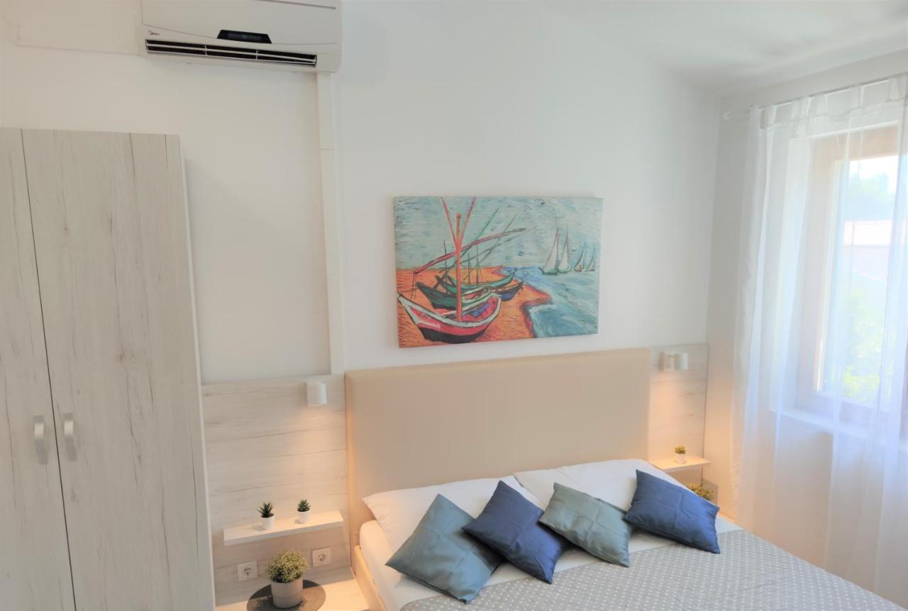 Apartments Riba Βις Δωμάτιο φωτογραφία